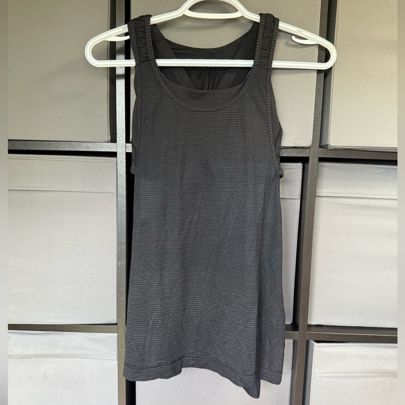 🍋 Lululemon Stash It Tank - Picture 3 of 8